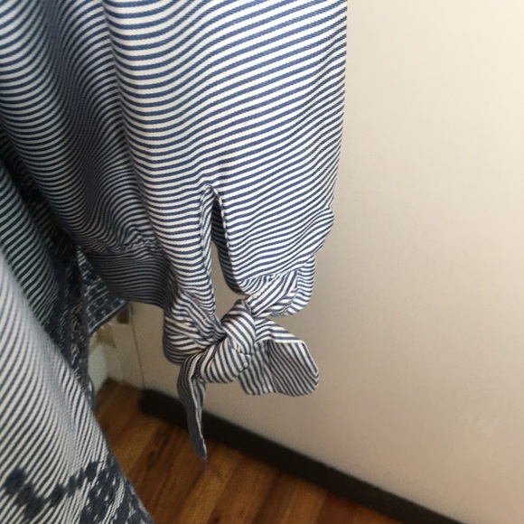 🍑🍑🍑John Paul Richard Blouse.🍑🍑🍑 - Picture 5 of 12